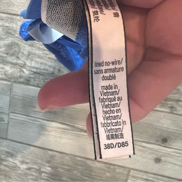 Victoria's Secret Blue Lace Bralette - Picture 3 of 3